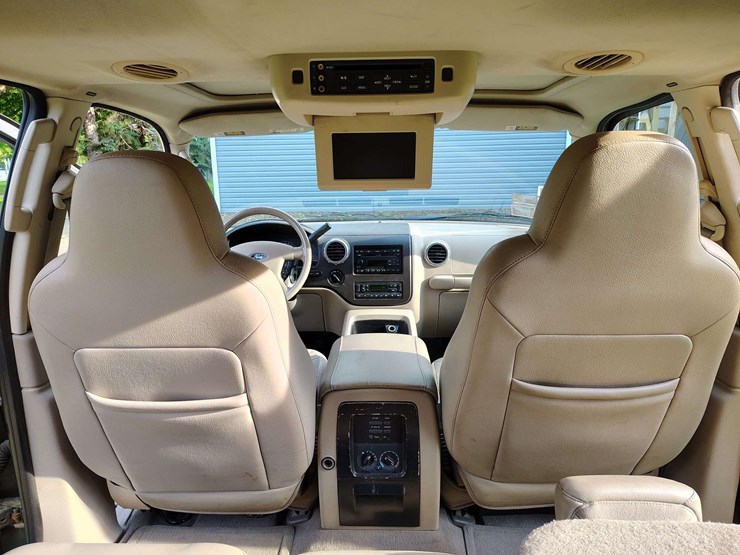 2003-ford-expedition-image-31