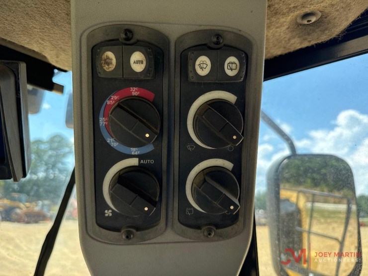 2013-caterpillar-966k-image-23
