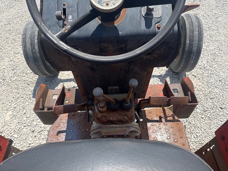 1978-massey-ferguson-265-image-12