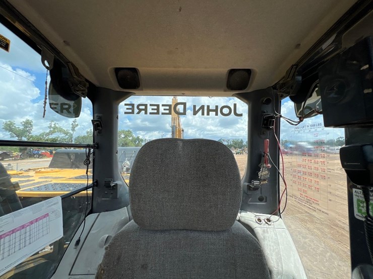 2012-deere-350g-lc-image-45