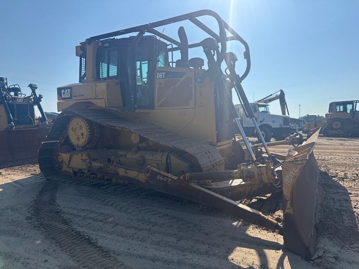 caterpillar-d6t-lgp-image-4
