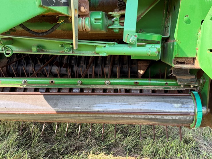 john-deere-468-image-22