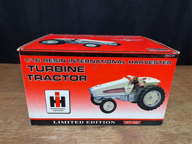 1/16-ih-ht-341-turbine-tractor-nib-sc-image-8