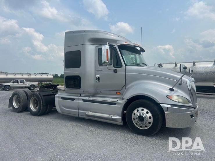 2012-international-prostar-image-3