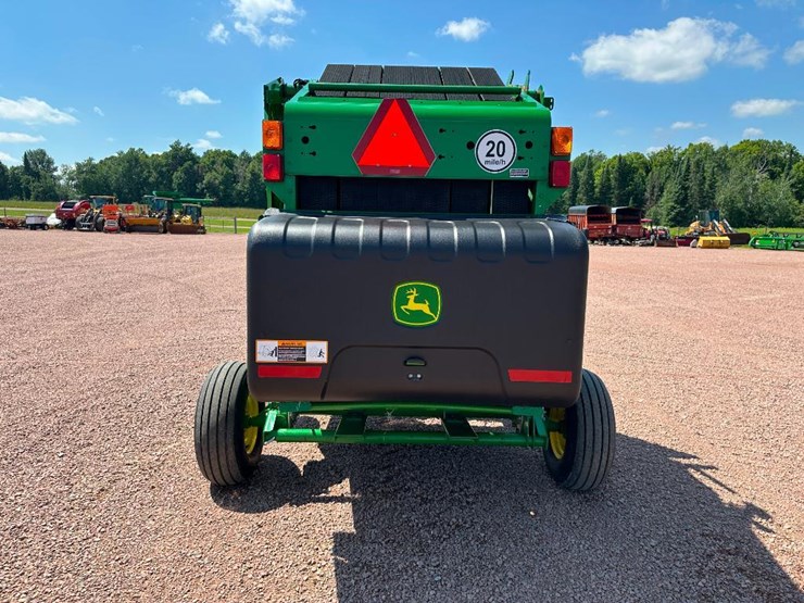 2022-john-deere-450e-image-5