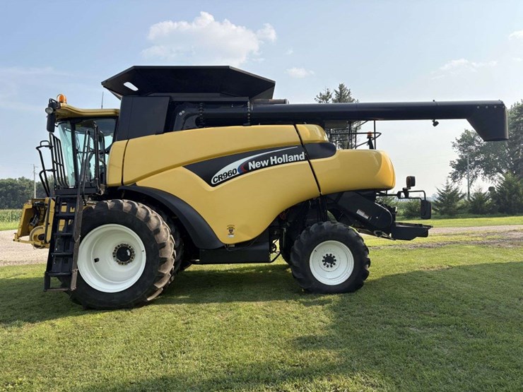 2003-new-holland-cr960-image-7