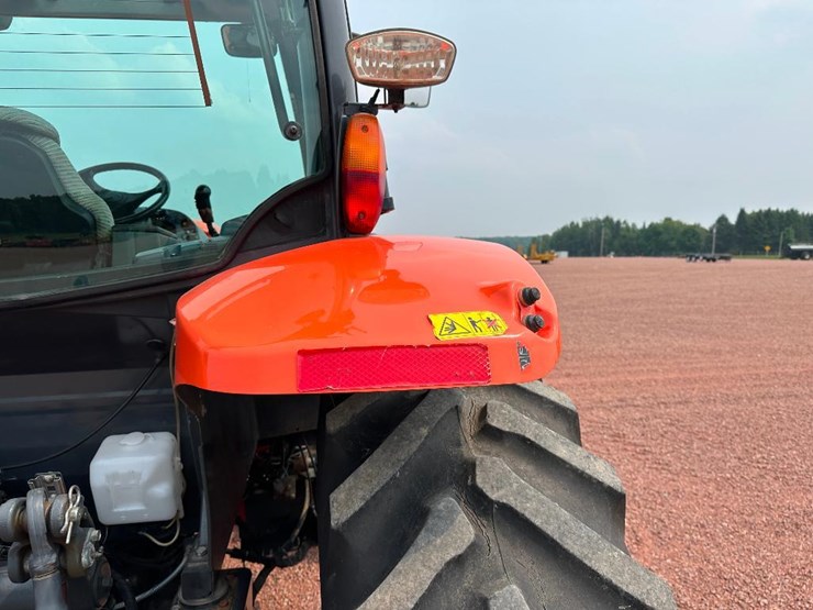 2015-kubota-m110gx-image-22