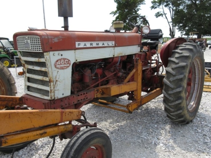 farmall-460-tractor-image-6