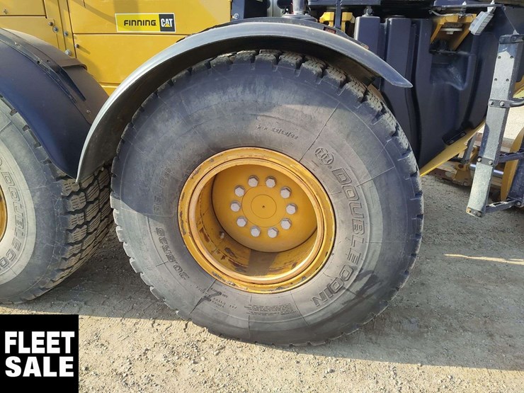 2020-caterpillar-14-image-39