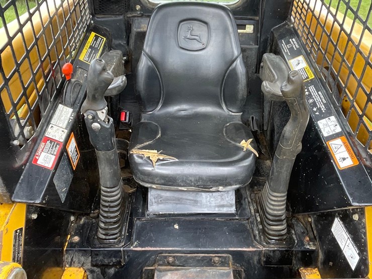 2006-john-deere-317-image-38