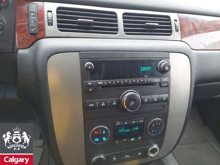 2010-gmc-yukon-xl-image-8