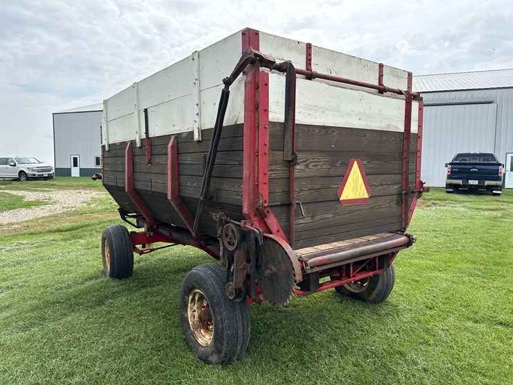 roorda-12ft-rear-unload-silage-wagon-image-3