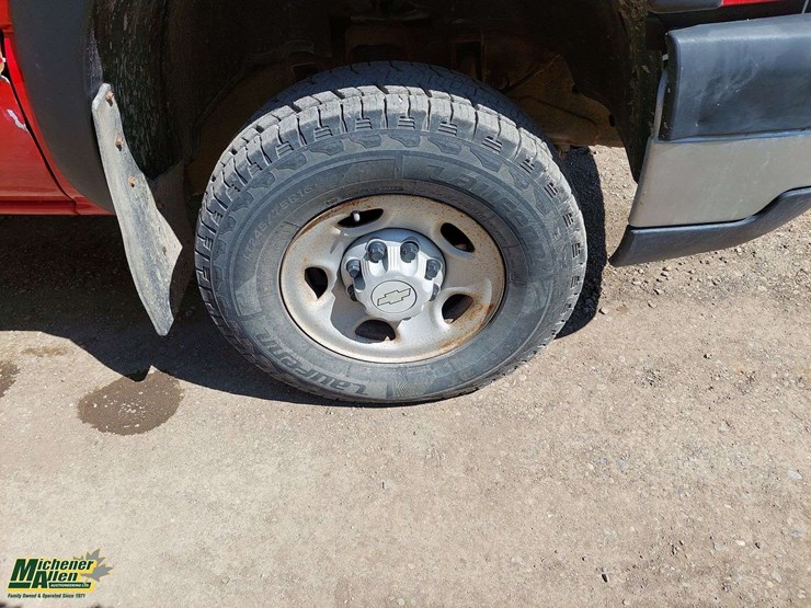 2006-chevrolet-silverado-2500hd-image-22