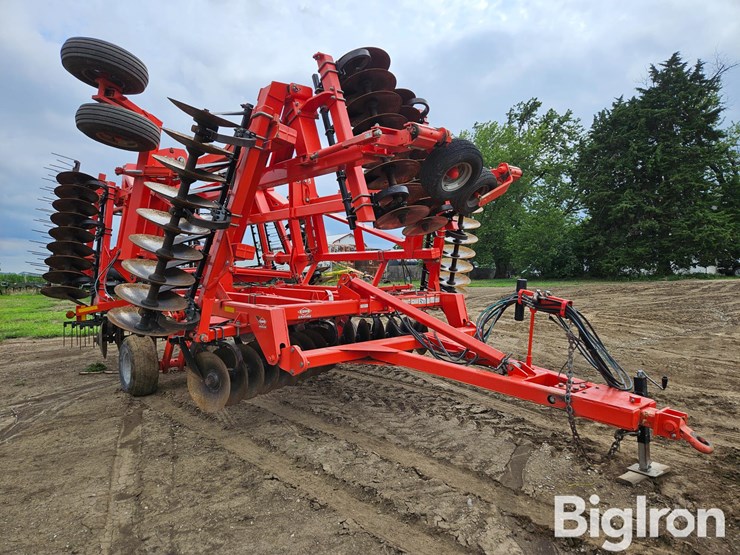 2012-kuhn-krause-8200-flex-wing-tandem-disk-harrow-image-3