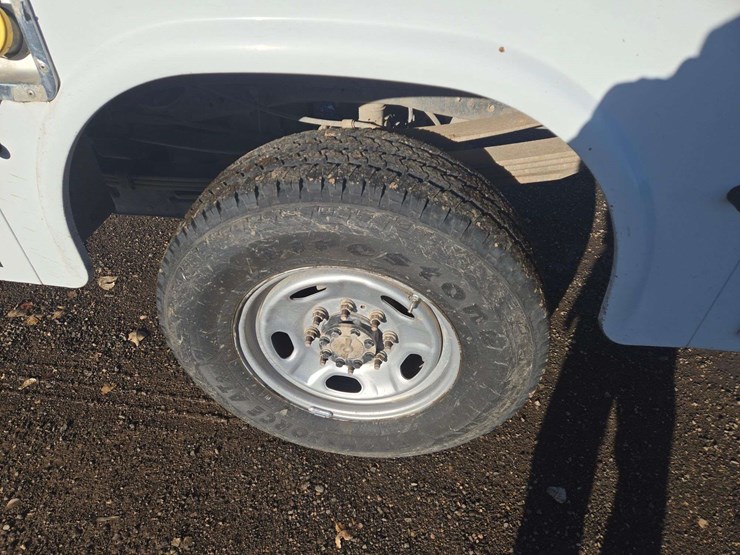 2011-ford-f350-image-8