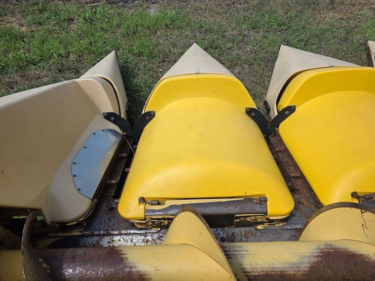 new-holland-996-image-17
