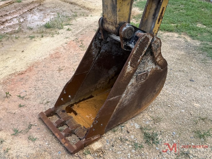 2019-caterpillar-310-image-10