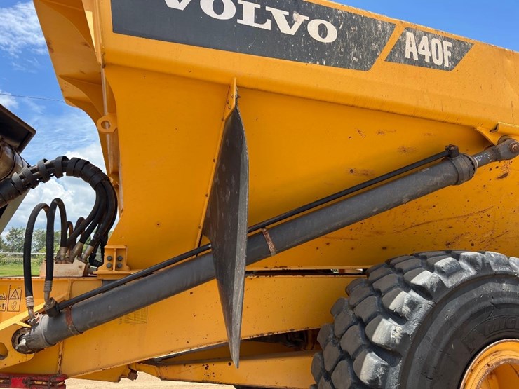 2012-volvo-a40f-image-27