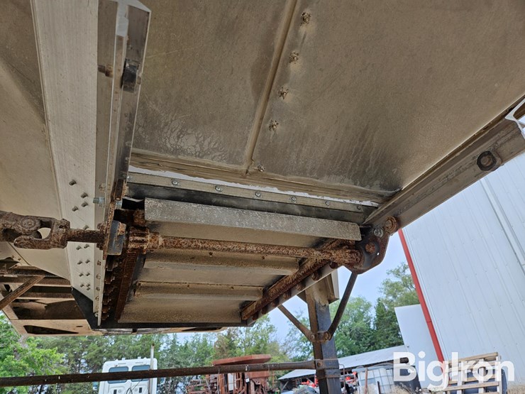 2011-timpte-hopper-bottom-image-17