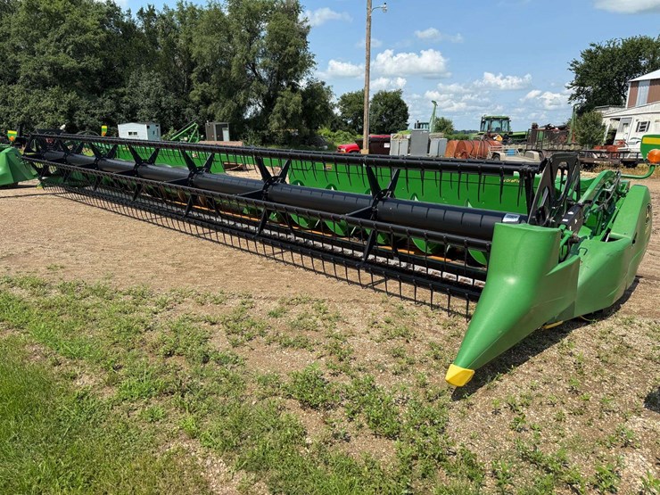 2011-john-deere-635f-image-1