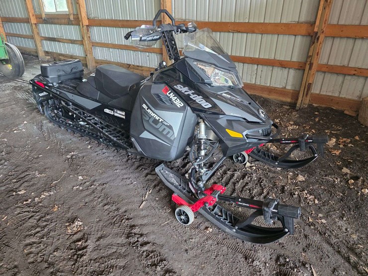 2018-ski-doo-summit-snowmobile,-154”-track,-600-e-tech,-electric-start,-6,565-miles,-comes-with-sled-image-20