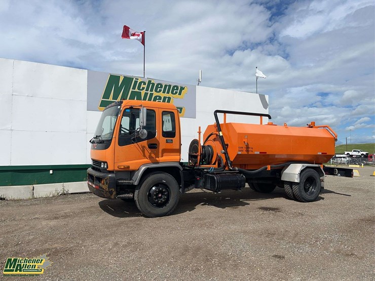 1997-gmc-t7500-image-2