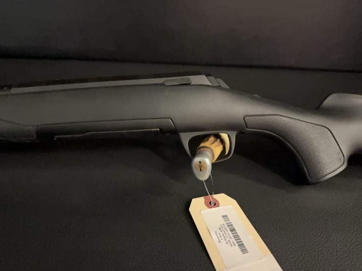 browning-x-bolt-rifle-image-9