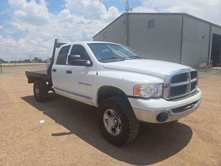 2004-dodge-ram-2500-image-2