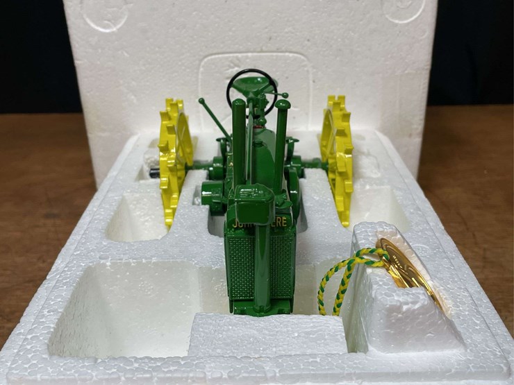 1/16-john-deere-a-precision-nib-ertl-image-4