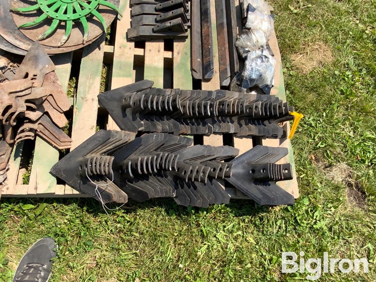 pallet-of-farm-support-image-11