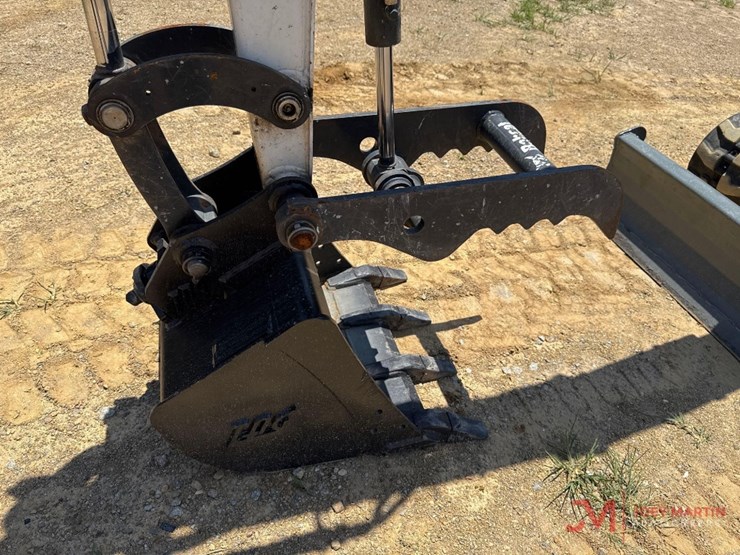2021-bobcat-e26-image-9