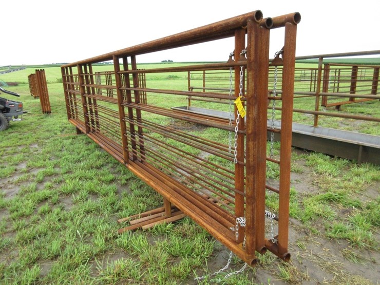 (4)-texas-built-25'-stand-alone-panels-image-1