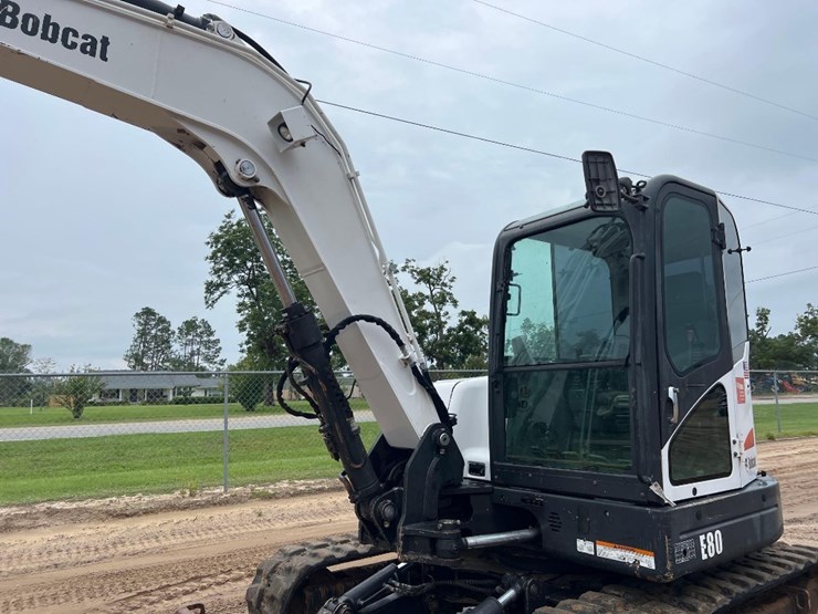 2012-bobcat-e80-image-23