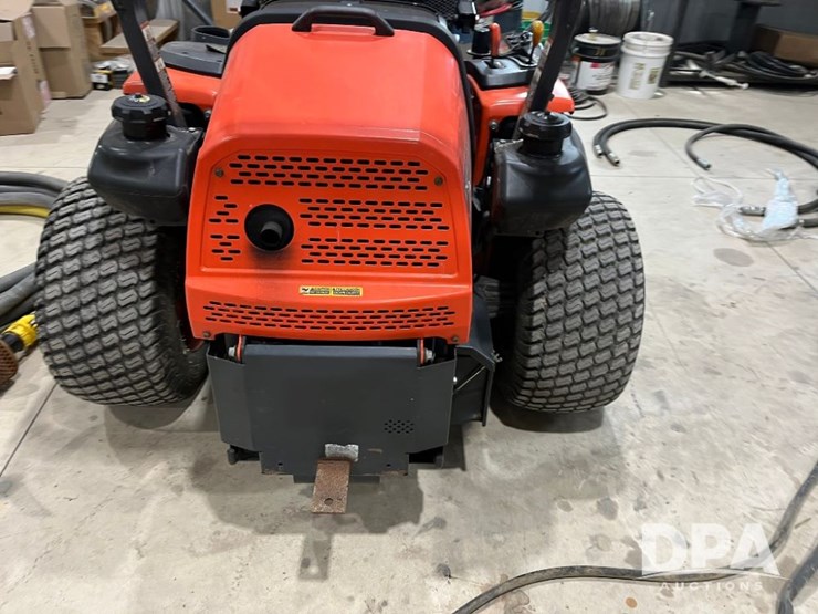 kubota-zd326-image-23