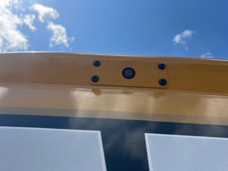 2021-caterpillar-317-image-22