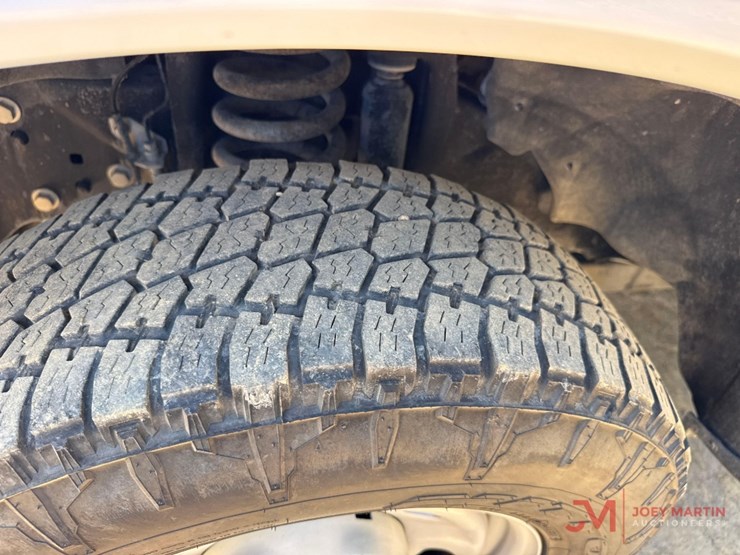 2017-ford-f250-xl-image-8