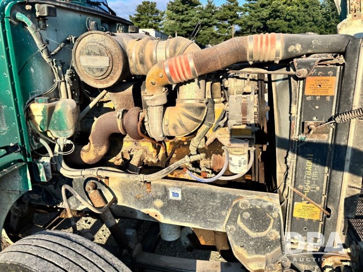 1993-peterbilt-377-image-71