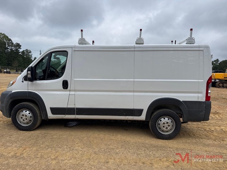 2017-ram-promaster-1500-image-6