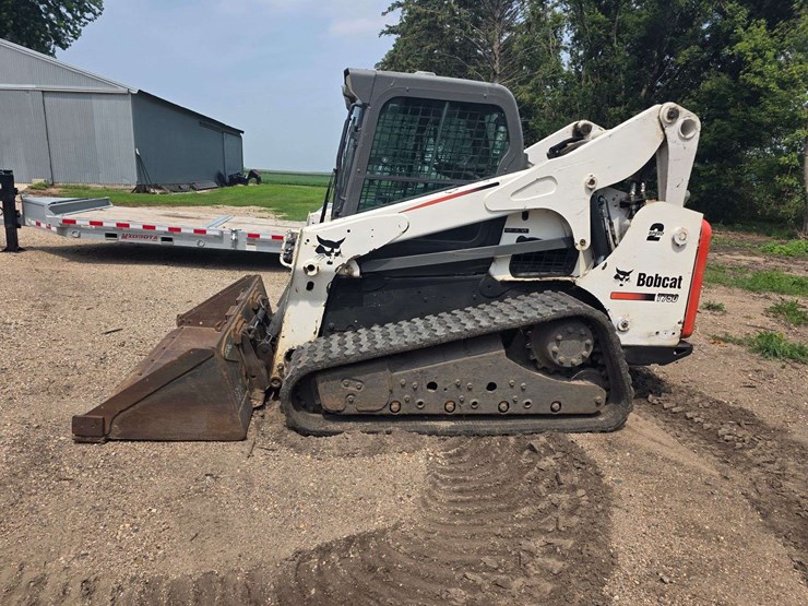 2013-bobcat-t750-image-13