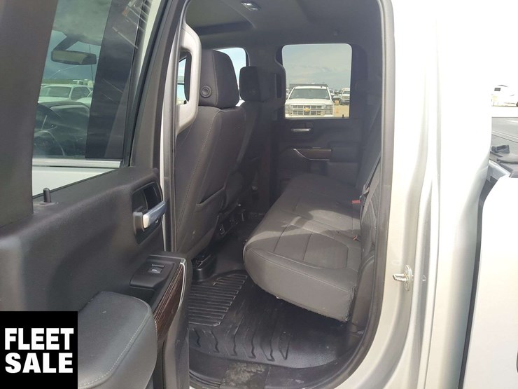 2021-gmc-sierra-2500hd-image-14