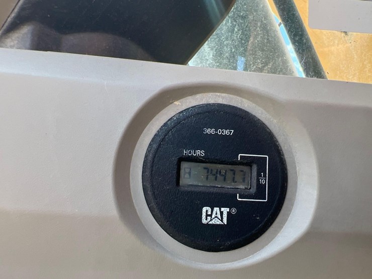 2013-caterpillar-320el-image-38