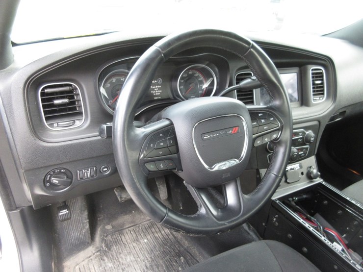 2017-dodge-charger-image-8