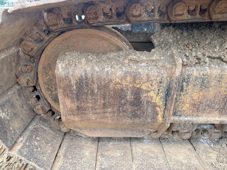 2015-caterpillar-336fl-image-12