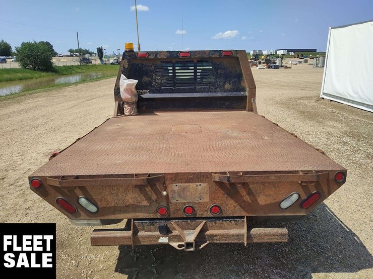 2014-chevrolet-silverado-3500hd-image-22