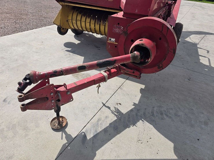 new-holland-268-image-14