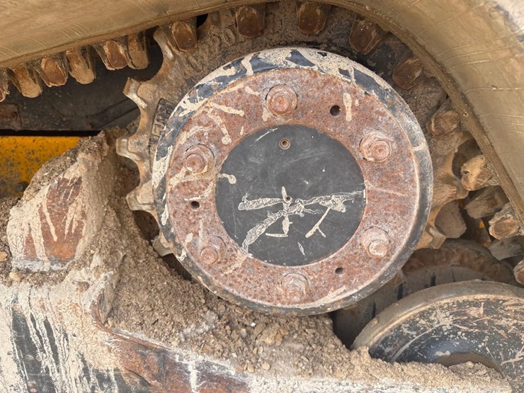 jcb-3ts-8t-image-9