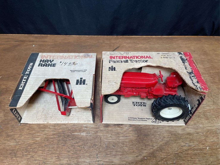 (2)-1/16-ih-544-+-rake-nib-ertl-image-4