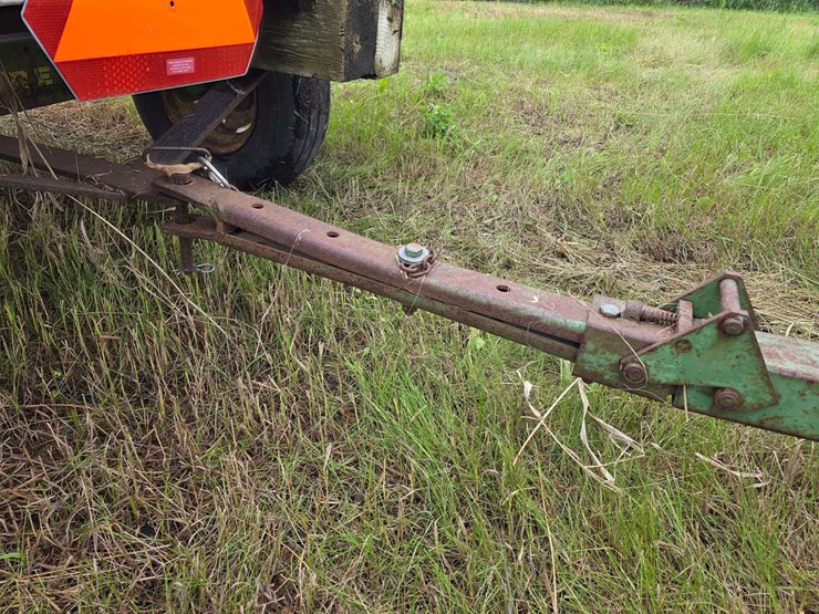 john-deere-running-gear-with-rack,-rack-will-need-work,-11l-15-tires-on-6-bolt-rims,-extendable-hitc-image-2