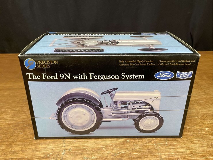 1/16-ford-9n-precision-nib-ertl-image-9