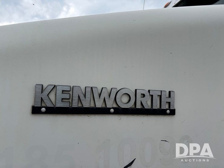 2005-caterpillar-c15-image-24